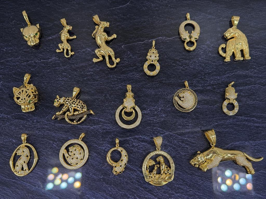 Prachtige 14 karaats gouden panter editie hangers, Sieraden, Tassen en Uiterlijk, Bedels, Ophalen of Verzenden, Nieuw, Goud, Overige merken
