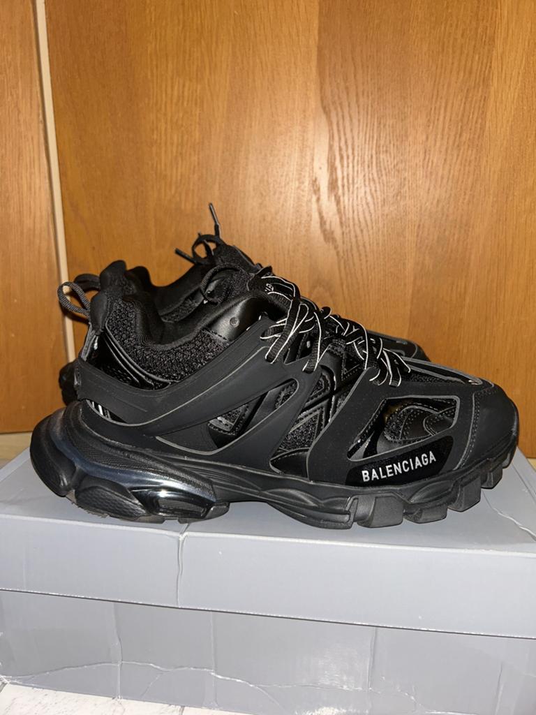 Balenciaga Track, Ophalen of Verzenden, Zo goed als nieuw, Zwart