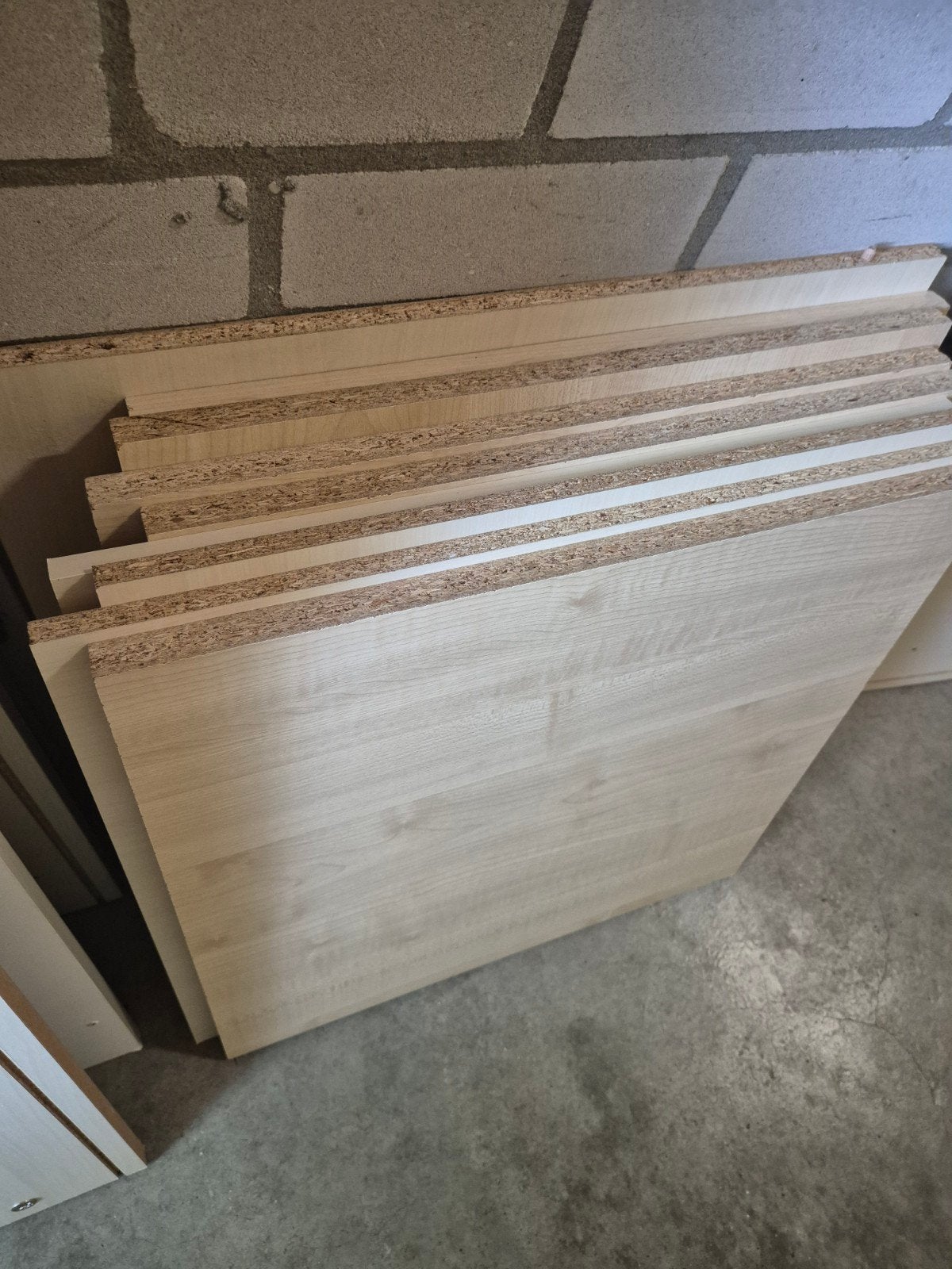 Gratis ophalen hout van uit elkaar gehaald kast, Ophalen, Hout