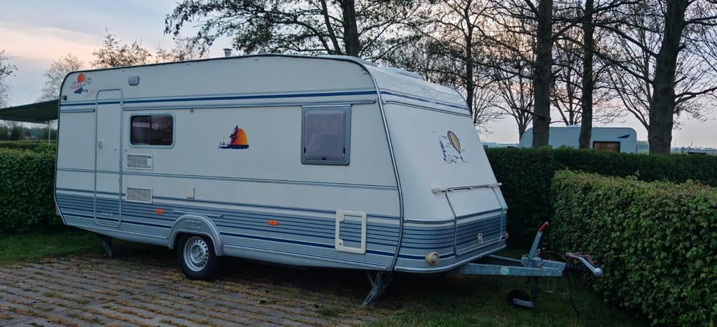 TEC Travel King 510 TKM - Ruime caravan (stapelbed) 6p, Caravans en Kamperen, Caravans, T.E.C., Rondzit, Particulier, Omvormbare zithoek