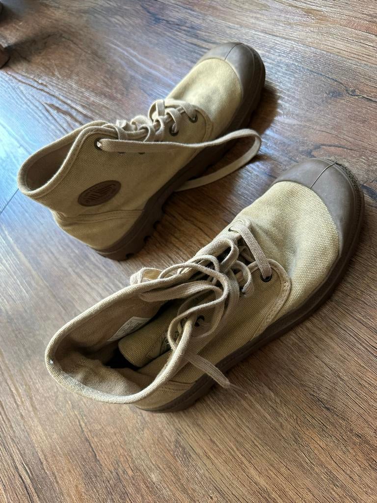 Palladium Pampa Hi Originale Boots - Maat 41,5, Ophalen of Verzenden, Zo goed als nieuw, Beige, Wandelschoenen