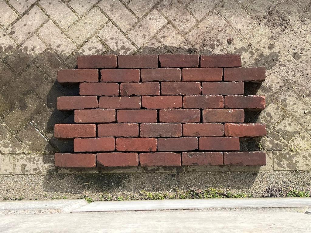 Oud Gebakken dikformaat Rood/Paars, Tuin en Terras, Gebruikt, Keramiek, Klinkers, Ophalen of Verzenden