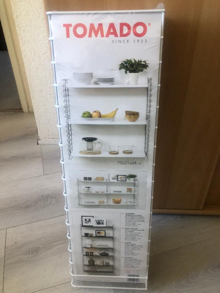 TE KOOP TOMADO WANDREK BOEKENREK NIEUW, Huis en Inrichting, Ophalen, Overige stijlen, Nieuw, Metaal