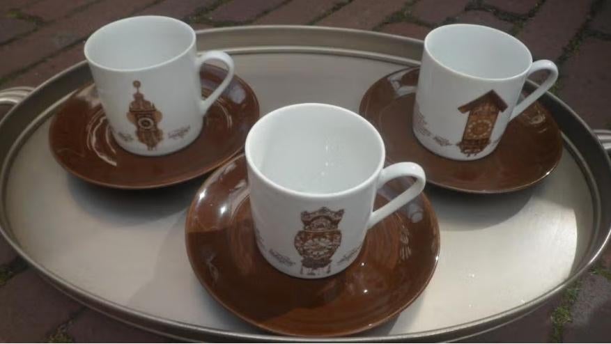 kop & schotel Klokken servies No 1 3 4 Nutroma koffiekop 3x, Ophalen of Verzenden