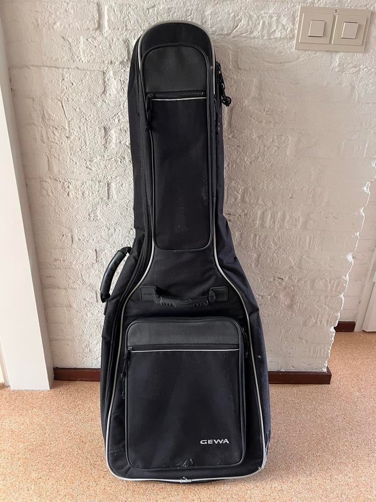 Gewa Gitaartas, Ophalen, Gebruikt, Akoestische gitaar