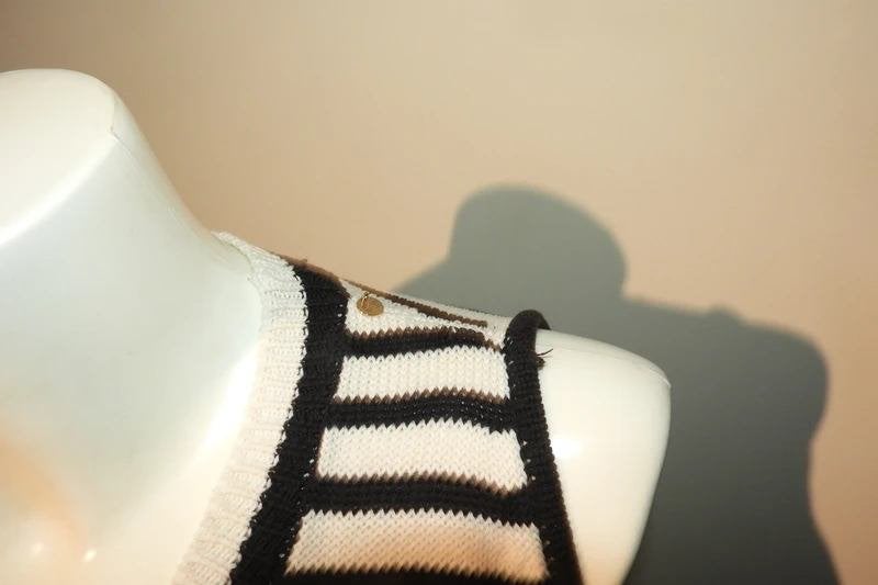 Elisabetta Franchi gestreept tuniek open schouders IT 46, Kleding | Dames, Maat 38/40 (M), Overige kleuren, Zo goed als nieuw