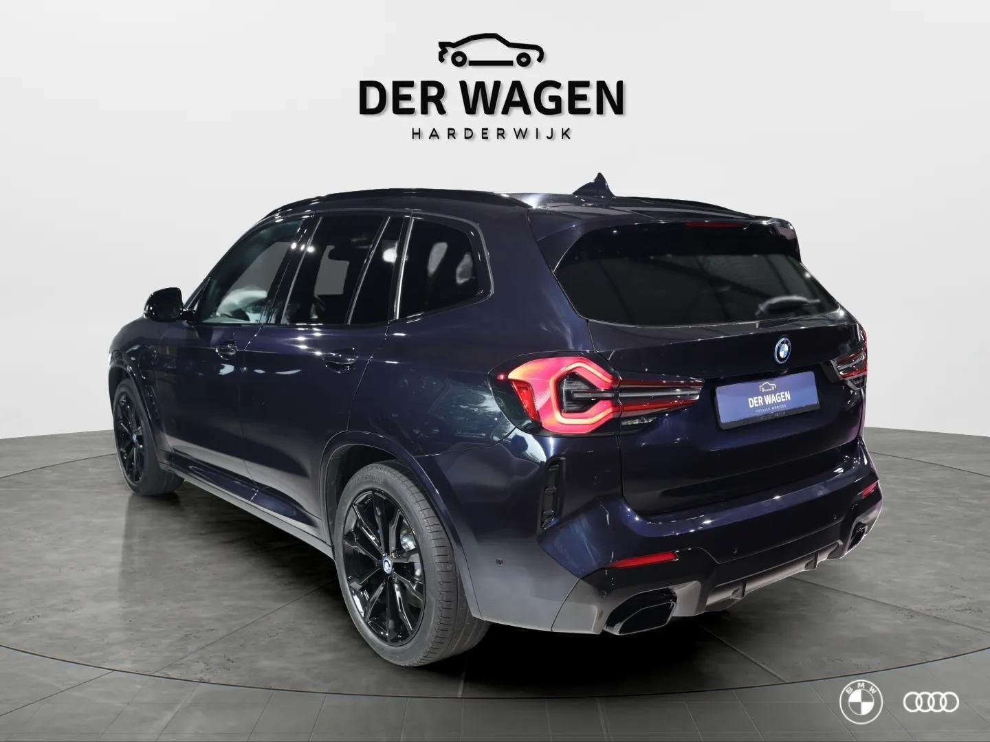 BMW X3 xDrive30e M-SPORT / H&K / PANO / M-STOELEN / HUD / ME, Auto's, Automaat, 1998 cc, Zwart, Bedrijf