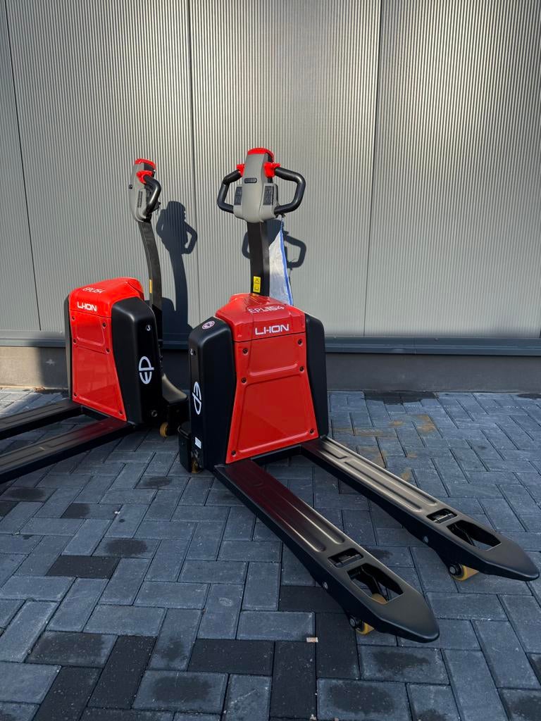 EP EPL154 Elektrische palletwagen 1500kg met zwenkwielen NEW, Doe-het-zelf en Verbouw, Palletwagens en Pompwagens, Ophalen of Verzenden