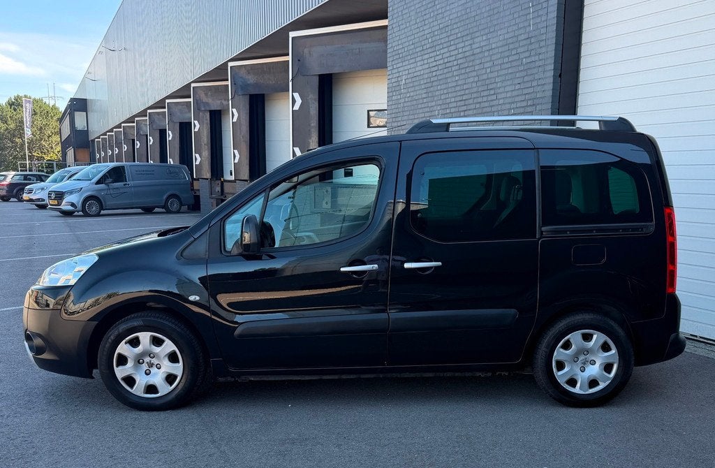 Peugeot Partner Tepee 1.6 VTi PANORAMA/5PERSOONS/NWEAPK/CAME, Auto's, Voorwielaandrijving, Euro 5, Gebruikt, Beige