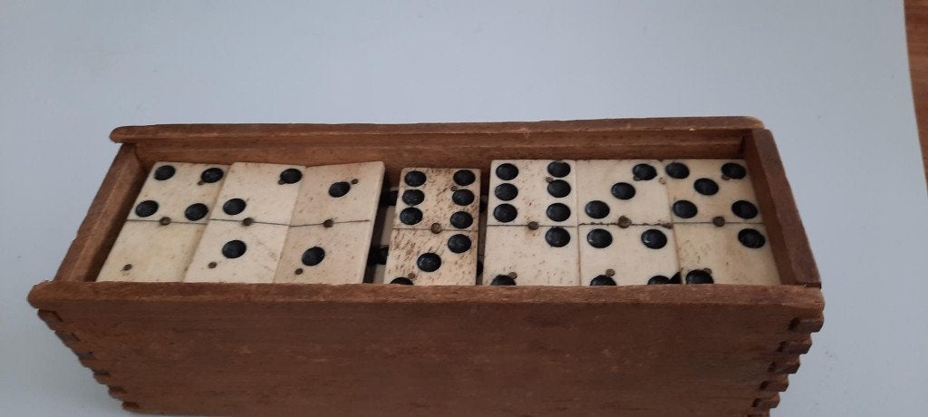 Antiek Dominospel eind 19e eeuw/begin 20e eeuw, Antiek en Kunst, Ophalen of Verzenden