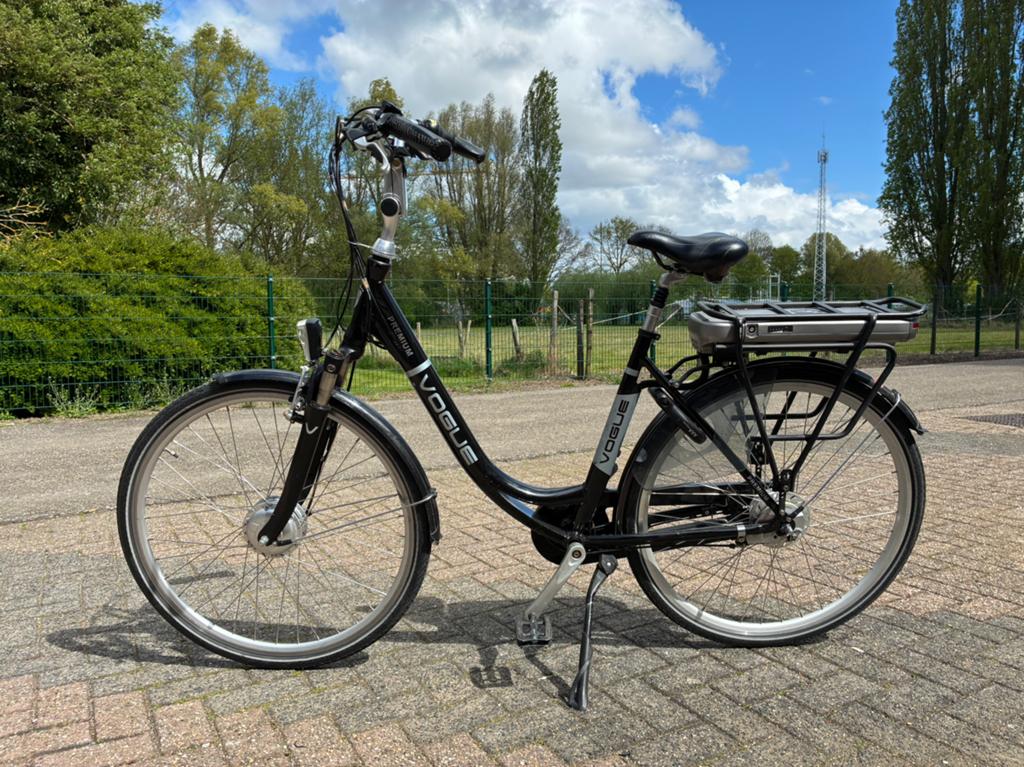 Aangeboden: Zwarte Voque premium elektrische fiets., 51 tot 55 cm, Ophalen, Gebruikt, Overige merken
