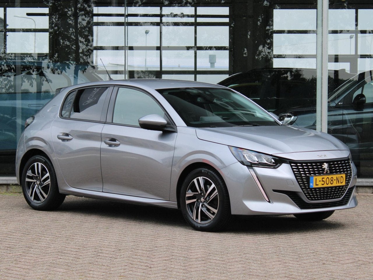 Peugeot 208 1.2T Allure | Navi/Climate/PDC (bj 2021), Auto's, 101 pk, Gebruikt, 1199 cc, Bedrijf