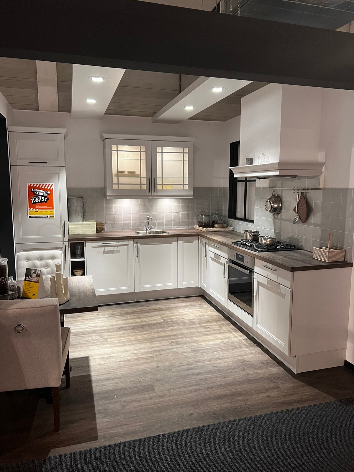 Landelijke showroom hoek keuken, Ophalen, Zo goed als nieuw