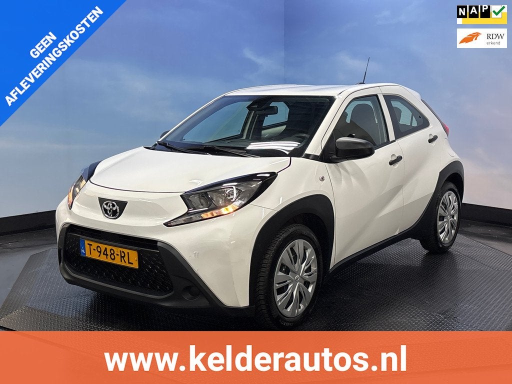 Toyota Aygo X 1.0 VVT-i MT, Stof, Gebruikt, 4 stoelen, Wit