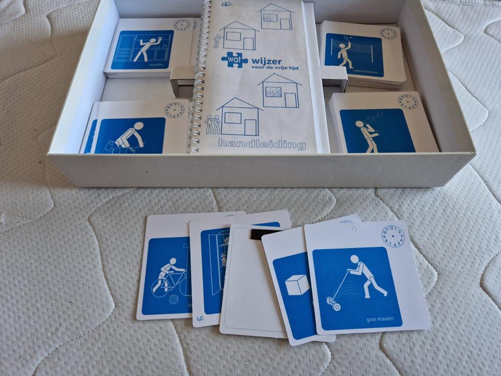 Wat-wijzer Geef me de 5 - Vrijetijdsplanning Autisme, Ophalen of Verzenden, Zo goed als nieuw, Colette de Bruin, Uitklap-, Voel- of Ontdekboek