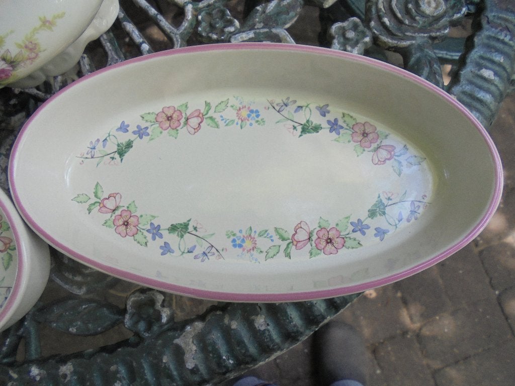 2 x ovaal schaaltje Spring Fields servies bloemen roze rand, Ophalen of Verzenden