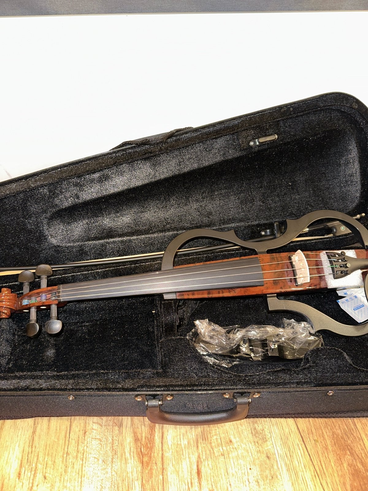 Harley Benton HBV Elektrische Viool – Gloednieuw, Muziek en Instrumenten, Overige formaten, Ophalen of Verzenden, Viool, Nieuw