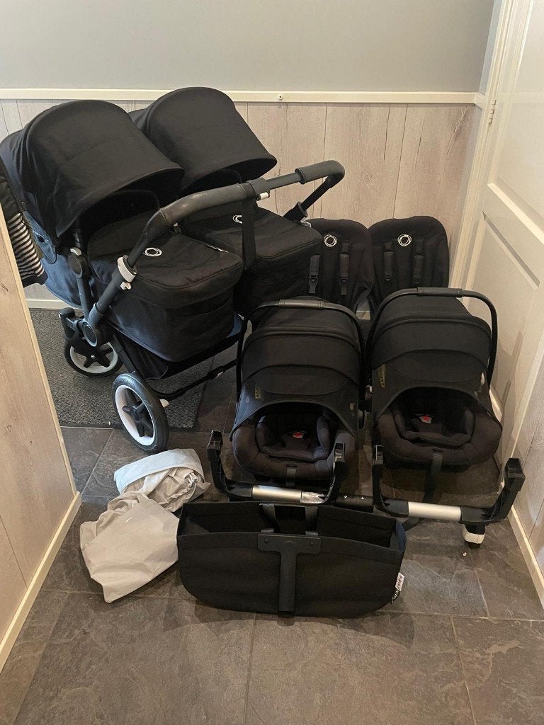 bugaboo donkey3 zwart met nuna bugaboo autostoeltjes twin, Kinderen en Baby's, Kinderwagens en Combinaties, Ophalen, Bugaboo, Zo goed als nieuw