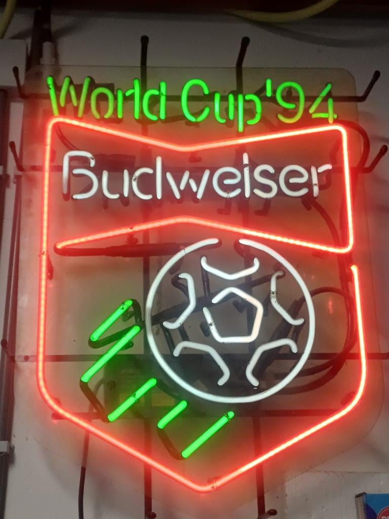 Budweiser world cup 94 neon sign lamp wor, Ophalen, Gebruikt, Reclamebord, Plaat of Schild, Overige merken