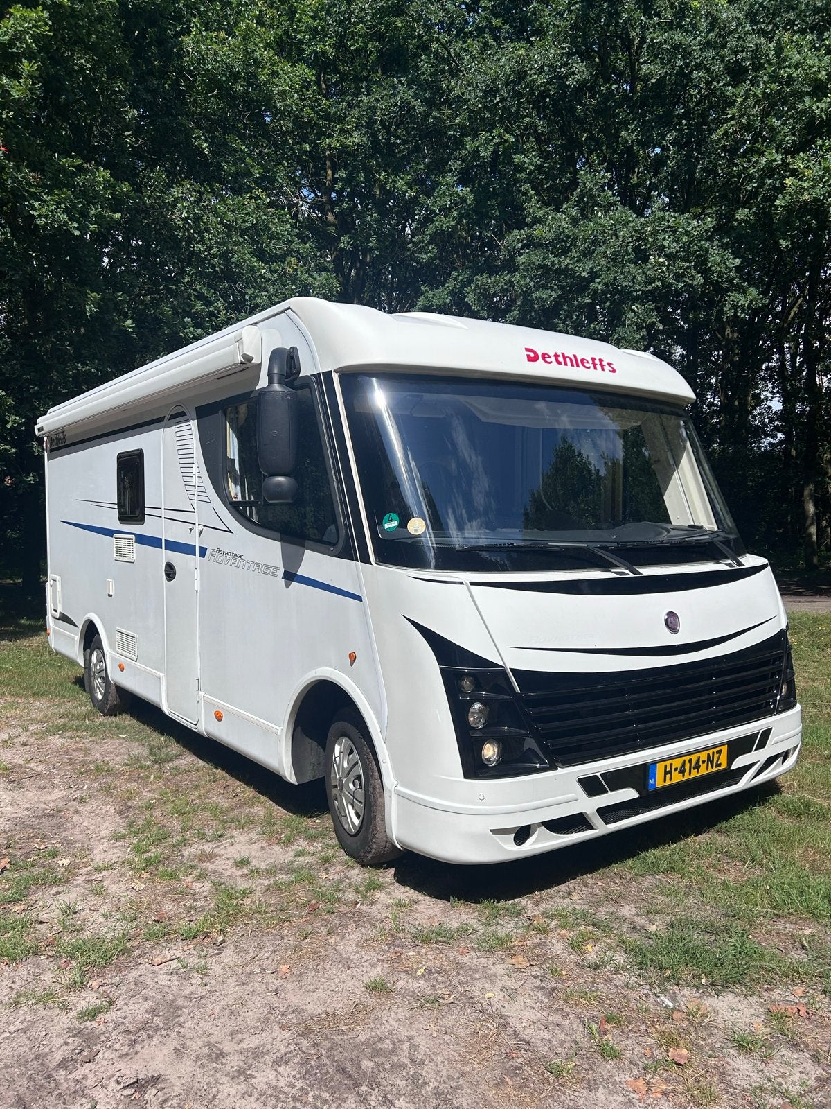 Dethleffs Camper 6 persoons /luchtvering/dakairco/trekhaak, Integraal, Fiat, Treinzit, Particulier