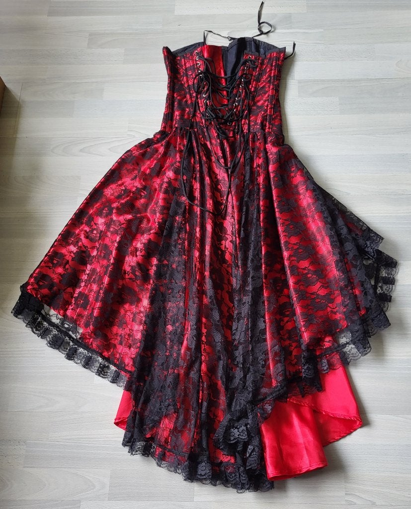 Prachtige asymmetrische jurk van Burlesk, maat 24 (ong S/M), Ophalen of Verzenden, Zo goed als nieuw, Maat 36 (S), Burlesk