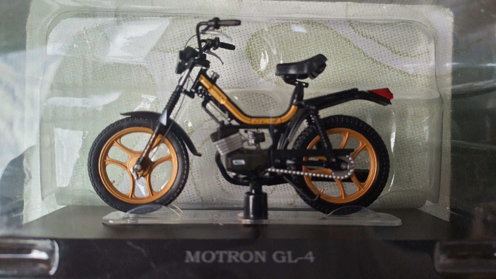 Motron GL4 Brommer 1:18 Leonie Pol, Overige merken, ., Nieuw, Ophalen of Verzenden