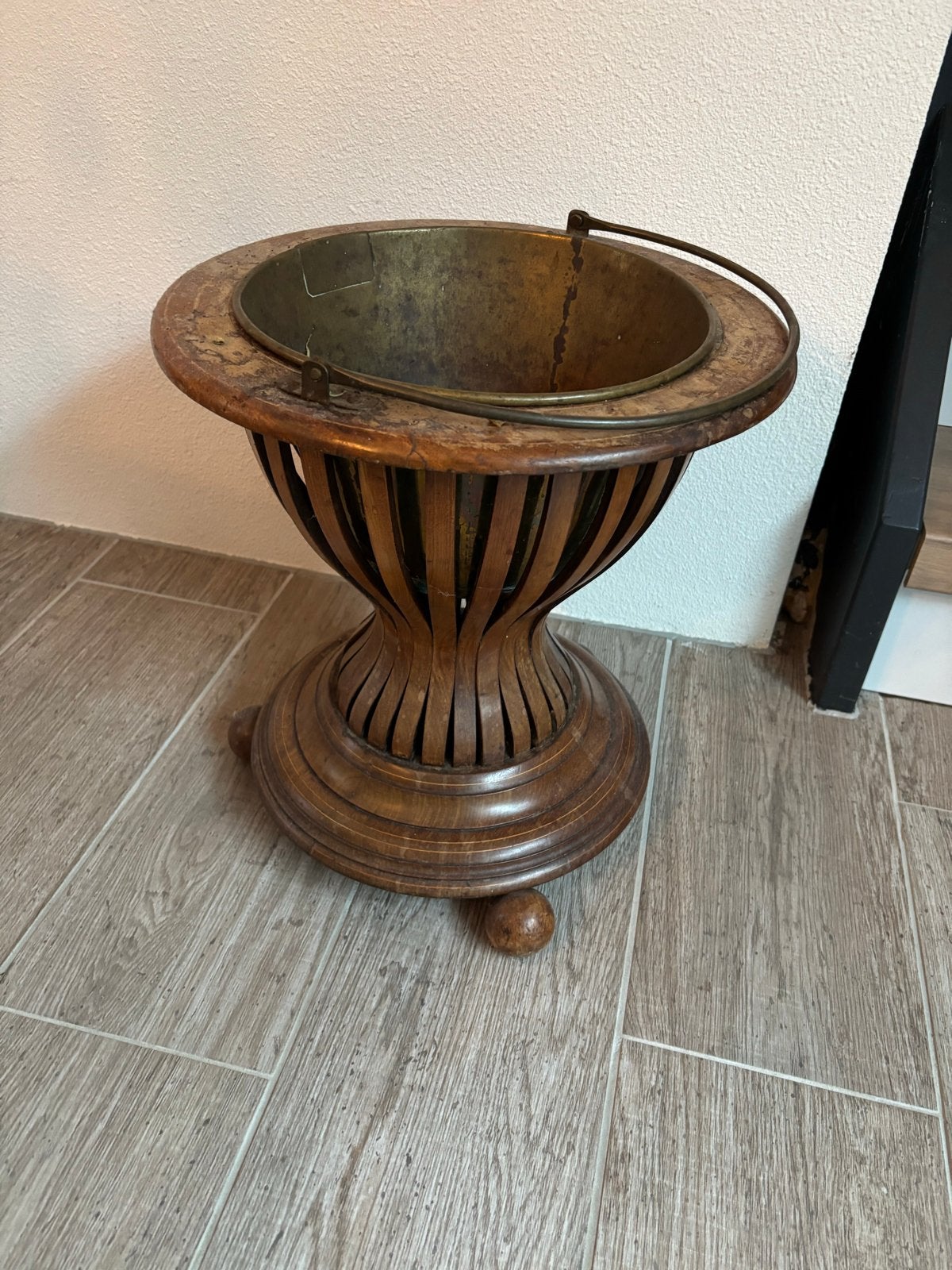 Antieke 19e-eeuwse mahonie theestoof met messing binnenpot, Ophalen