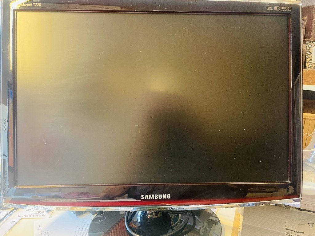 Samsung Syncmaster T220, Ophalen, Draaibaar, TN, DVI