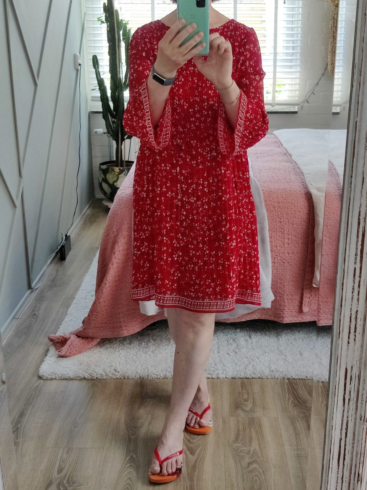 Max Studio geplooide jurk - rood met bloemenprint in maat M., Kleding | Dames, Jurken, Verzenden, Zo goed als nieuw, Maat 38/40 (M)