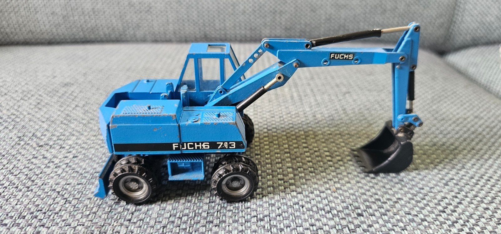 FUCHS 713 mobiele kraan NZG 713, Ophalen of Verzenden, Zo goed als nieuw, Hijskraan, Tractor of Landbouw, NZG