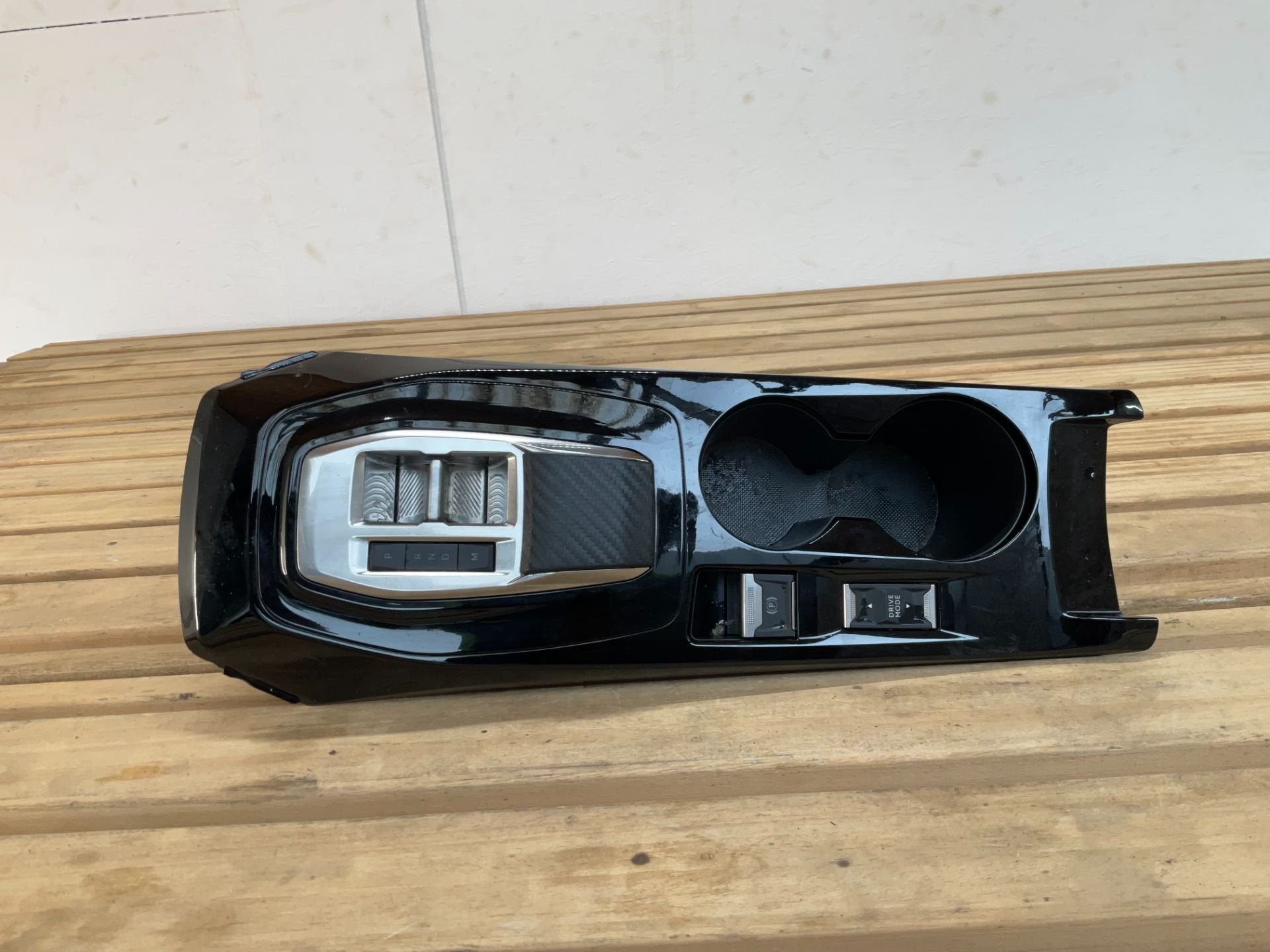 Armsteun middenconsole Peugeot 208 II / 2008 II B4-343, Taurusavenue 1
2132 LS  Hoofddorp, NL, Gebruikt, Contact.group@renault.com