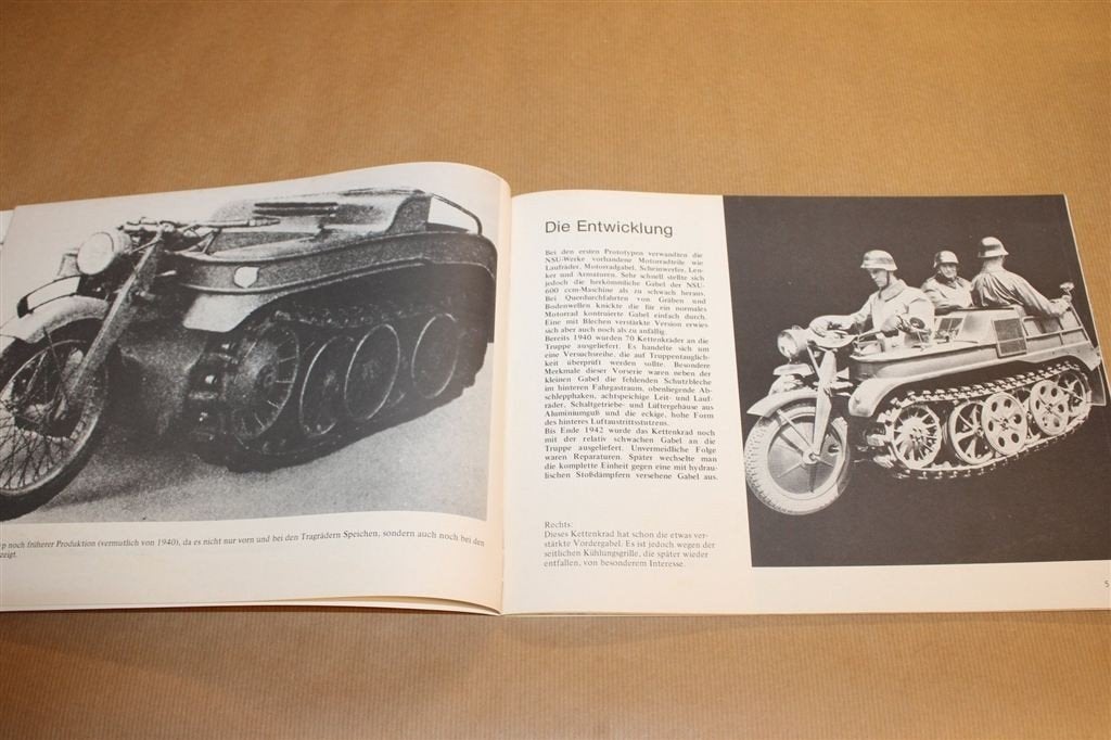 Kettenkrad HK-101 — Duitse Rups Motor WOII [DE], Ophalen of Verzenden, Tweede Wereldoorlog, Gelezen, Overige onderwerpen