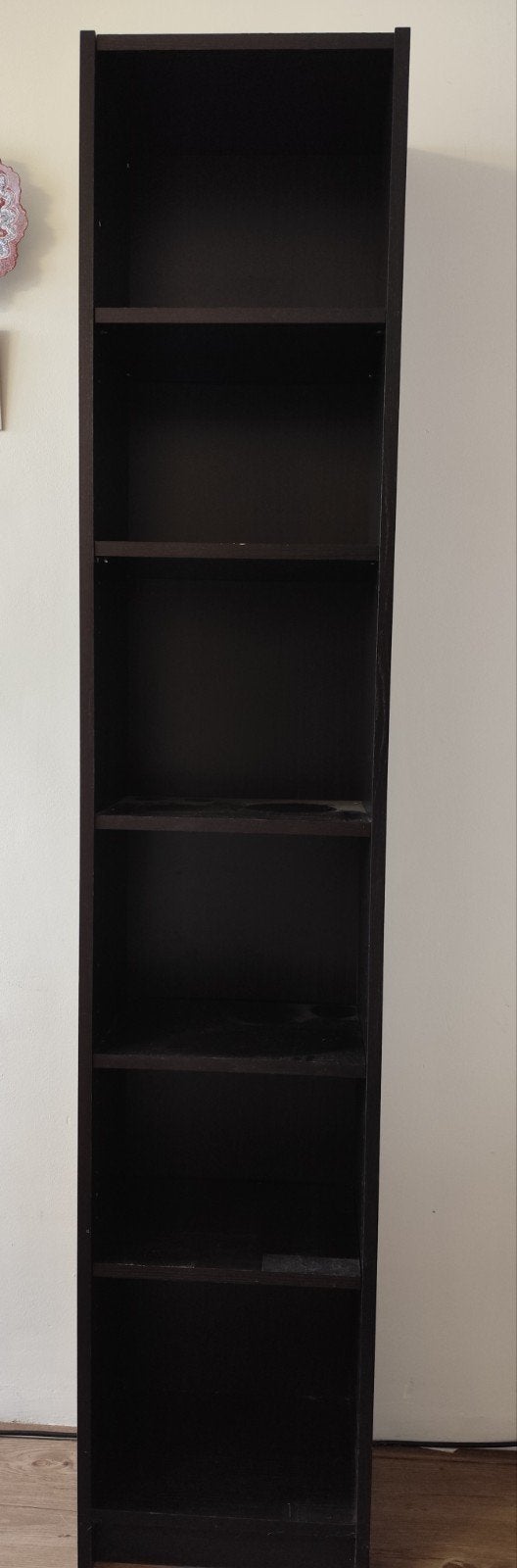 Zwarte kast met verstelbare planken, Huis en Inrichting, Ophalen, Met plank(en), Minder dan 50 cm, Gebruikt
