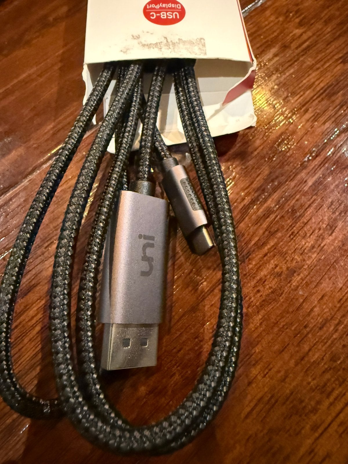 Nieuwe UNI USB-c naar DisplayPort kabel, Ophalen of Verzenden, Nieuw