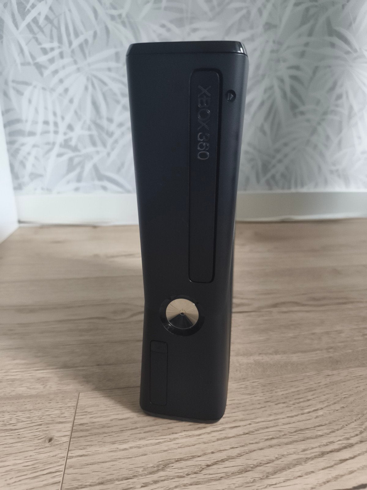 Nette complete Xbox360 slim, Ophalen, Zo goed als nieuw, Met 1 controller, 250 GB