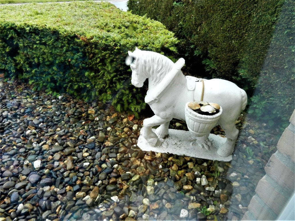 betonnen schelpen paard, Tuin en Terras, Ophalen, Gebruikt, Beton, Dierenbeeld