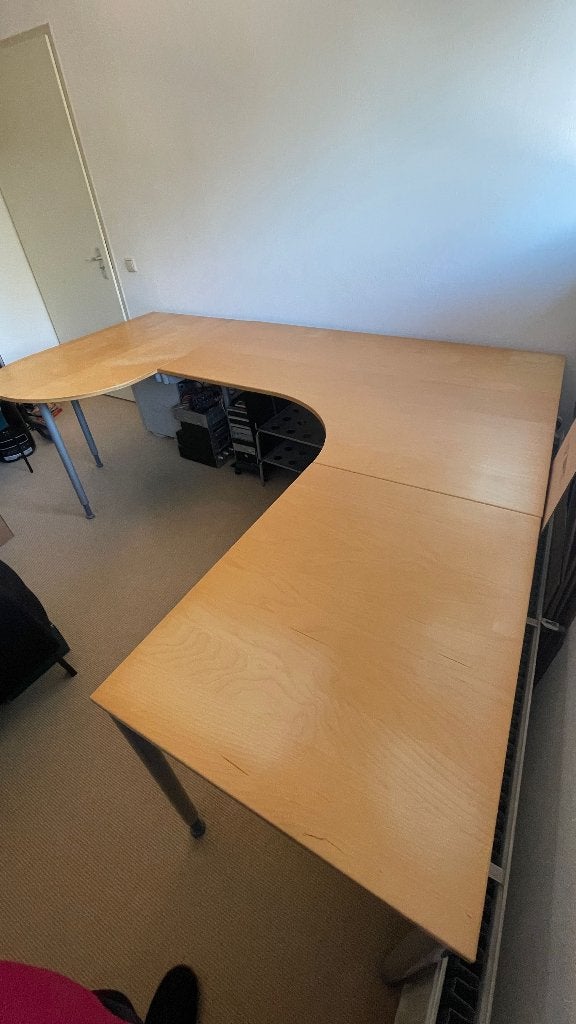 Foto 3 van Bureau