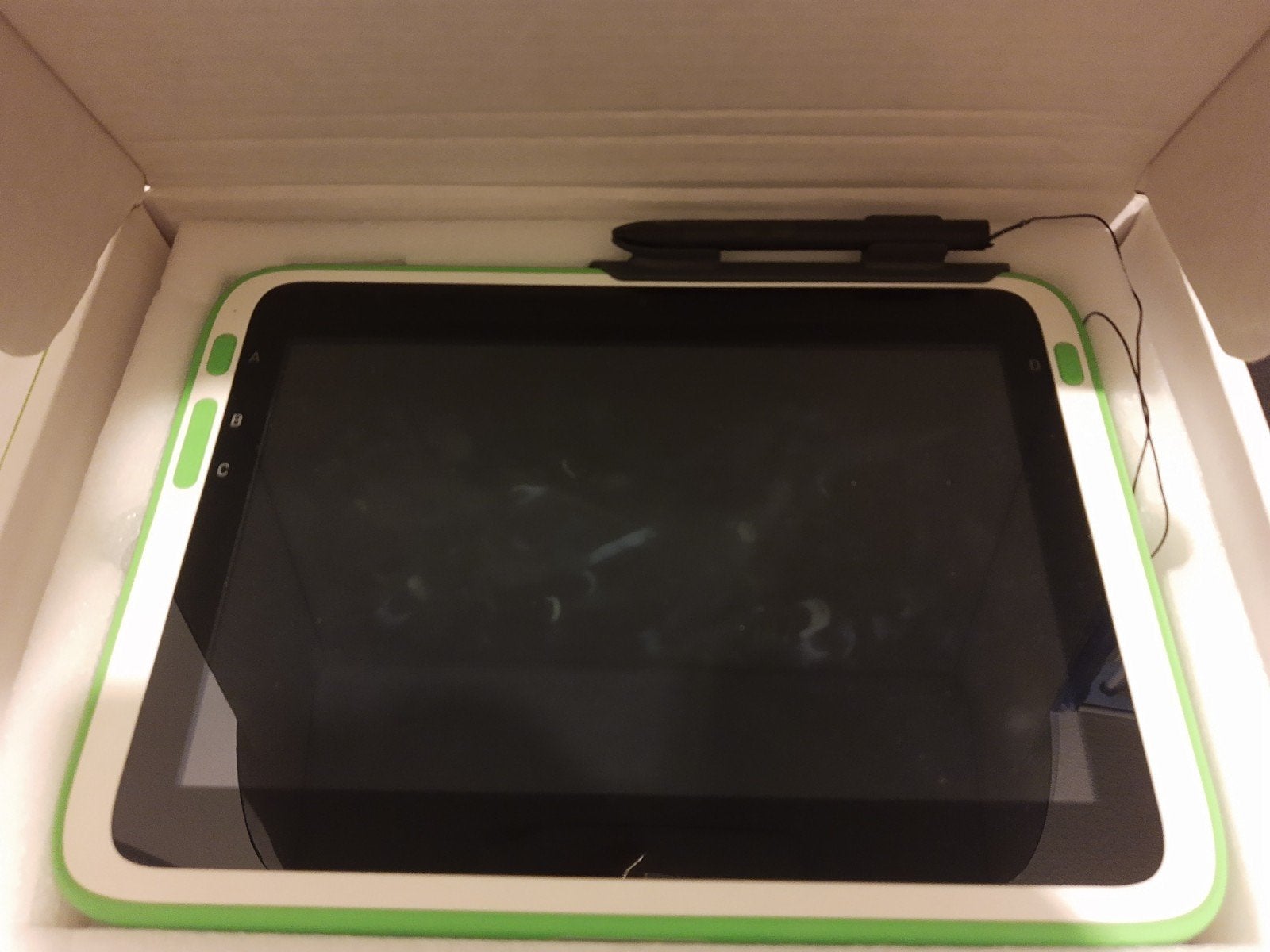 Miocare+ Android tablet, 10 inch, Usb-aansluiting, Ophalen of Verzenden, Zo goed als nieuw