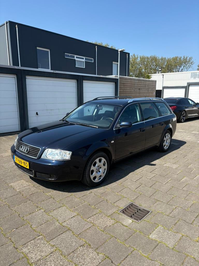 Audi A6 2.4 Avant 125KW AUT 2004 Blauw, Blauw, 170 pk, 2393 cc, 1700 kg