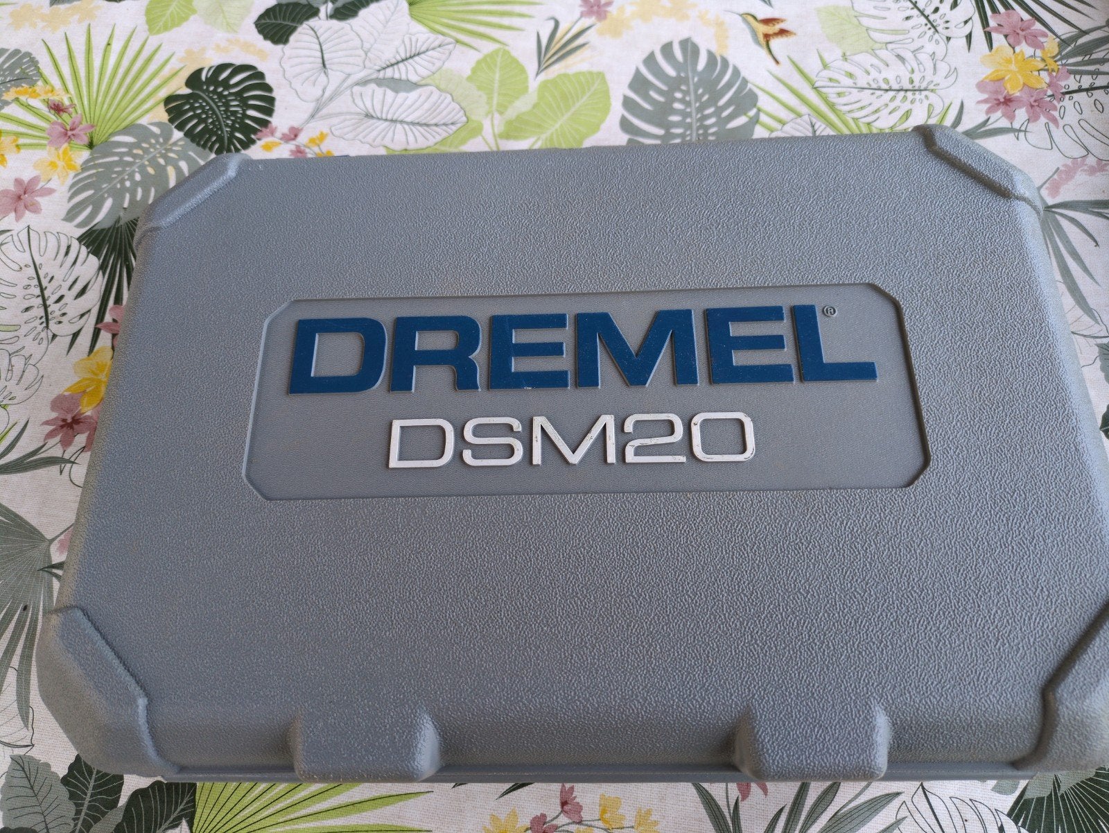 Dremel DSM20 mini zaag/slijp machine, Doe-het-zelf en Verbouw, Gereedschap | Handgereedschap, Ophalen, Zo goed als nieuw, Zaag