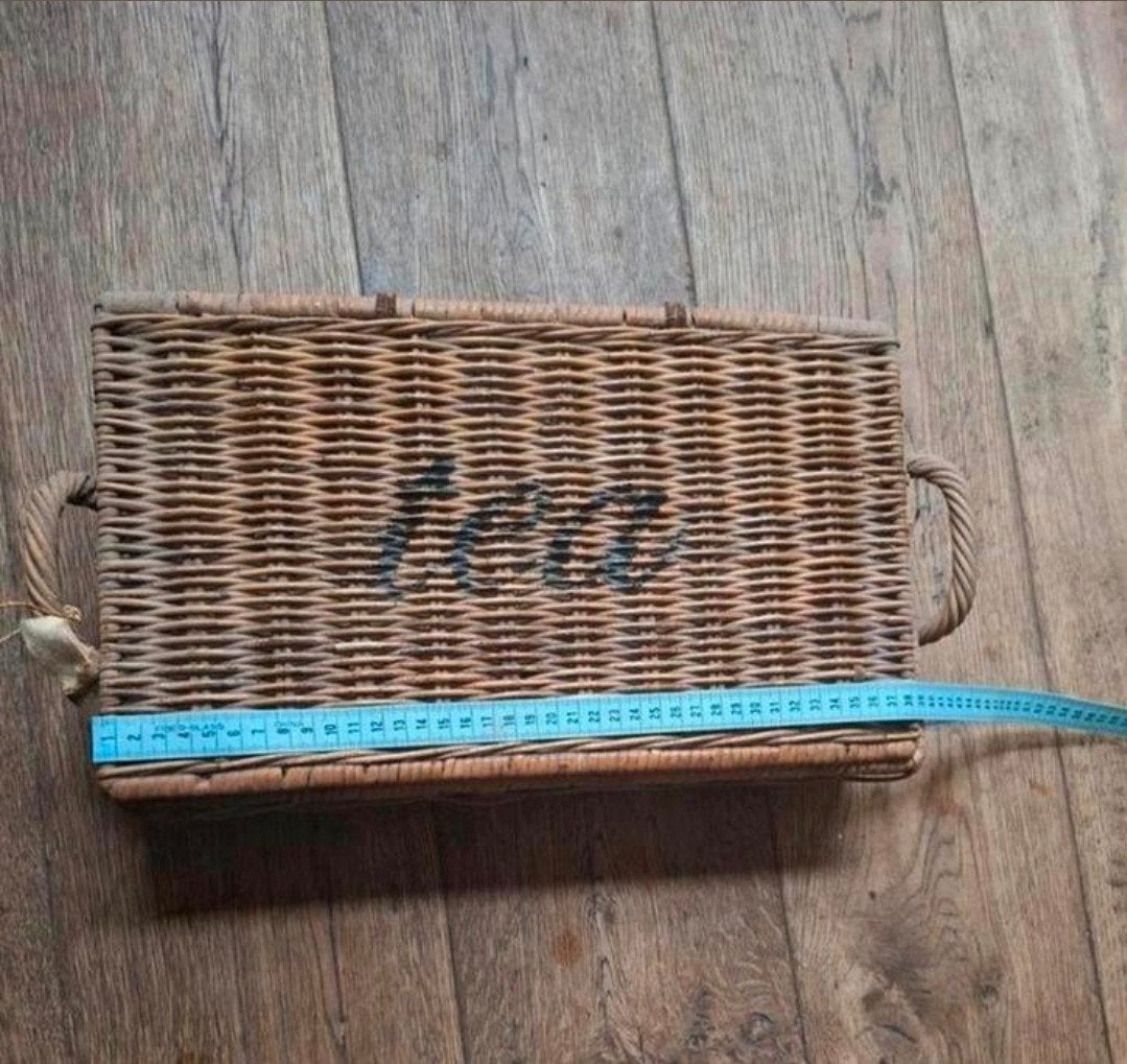 Ratan theedoos riviera maison, Huis en Inrichting, Woonaccessoires | Schalen en Manden, Mand, Ophalen of Verzenden, Zo goed als nieuw