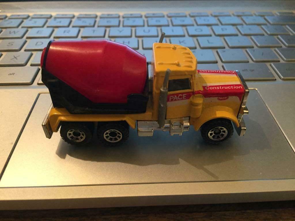 Matchbox peterbilt betonmixer 1981 prima staat, Hobby en Vrije tijd, Ophalen of Verzenden, Zo goed als nieuw, Auto