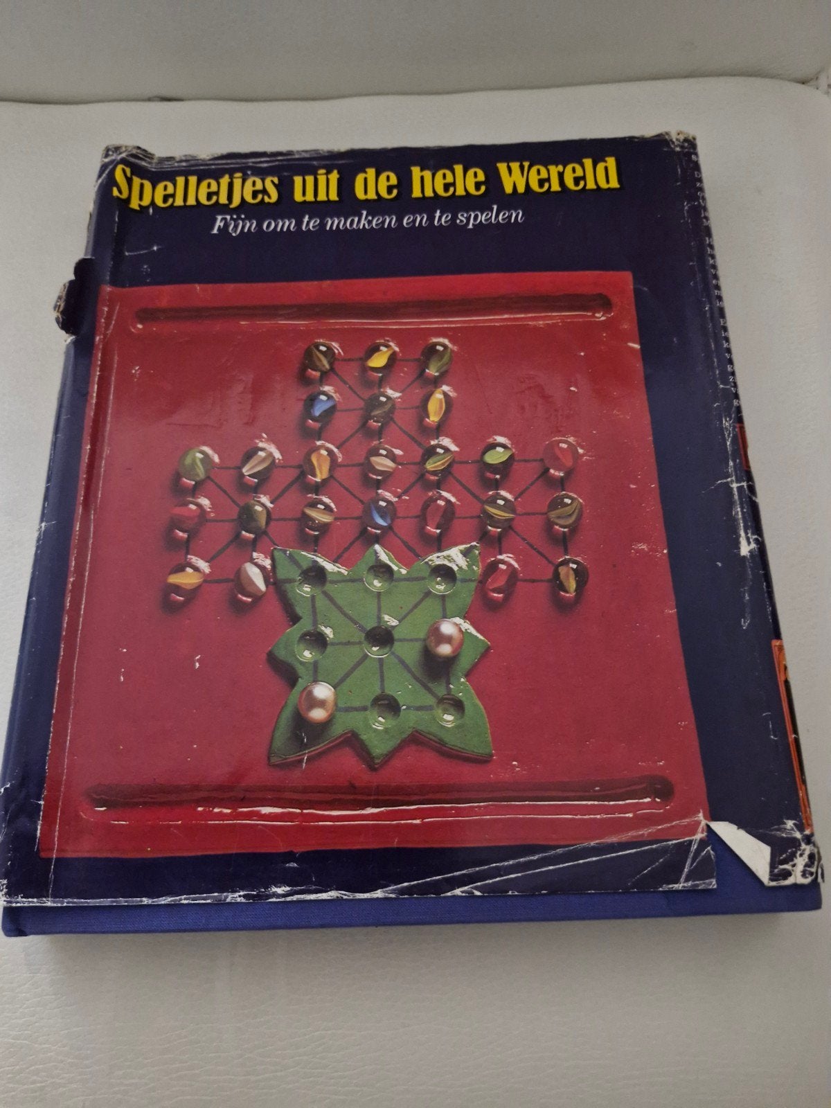 Spelletjes uit de hele Wereld - Fijn om te maken en te spele, Boeken, Ophalen of Verzenden