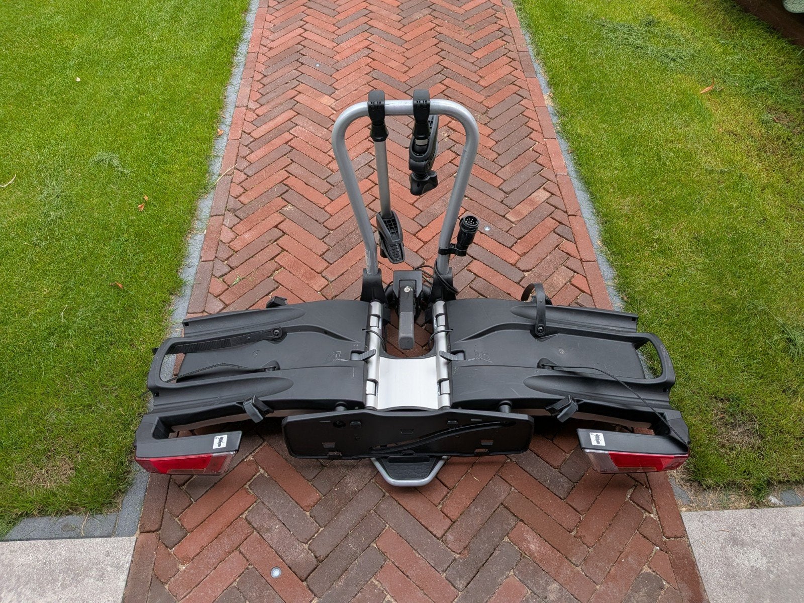 Volvo Thule EasyFold 931 fietsendrager voor 2 fiets, Ophalen, Zo goed als nieuw, 2 fietsen, Trekhaakdrager
