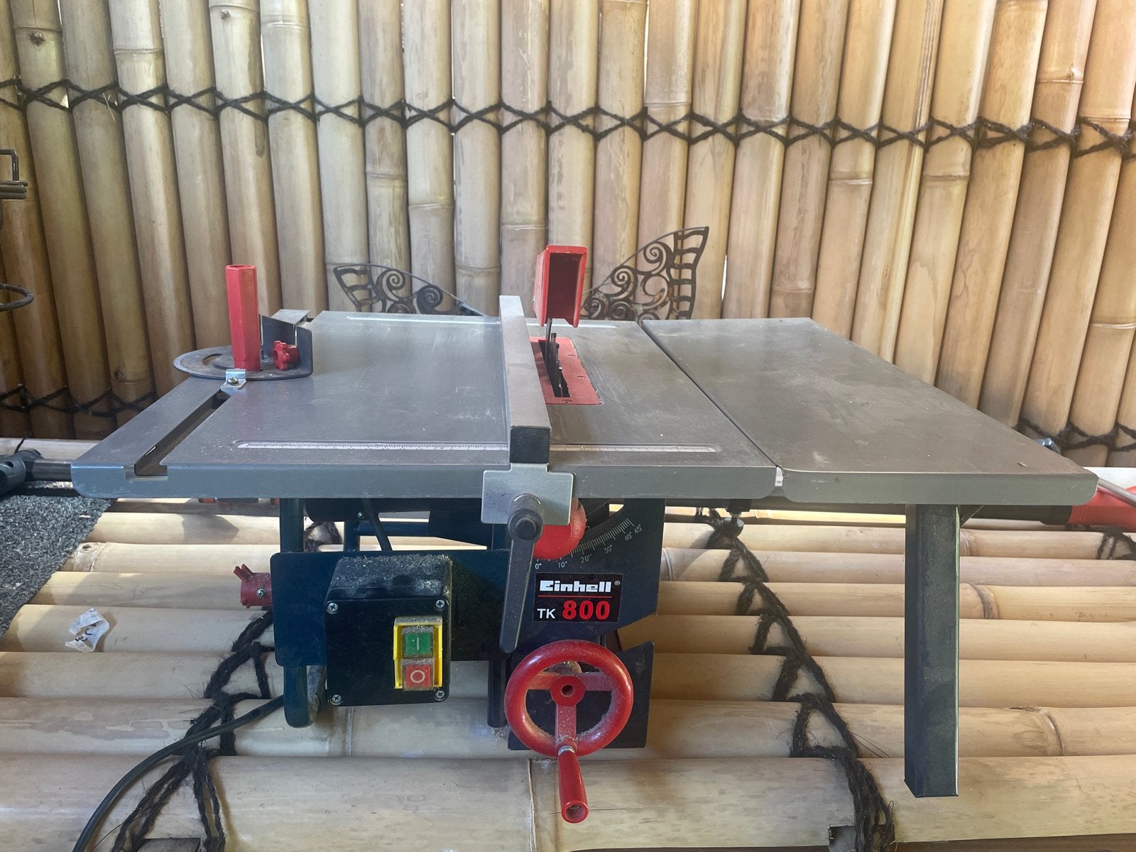 Einhell TK 800 Tafelzaag - Gebruikt maar functioneel, Doe-het-zelf en Verbouw, Gereedschap | Zaagmachines, Ophalen, Gebruikt, Cirkelzaag