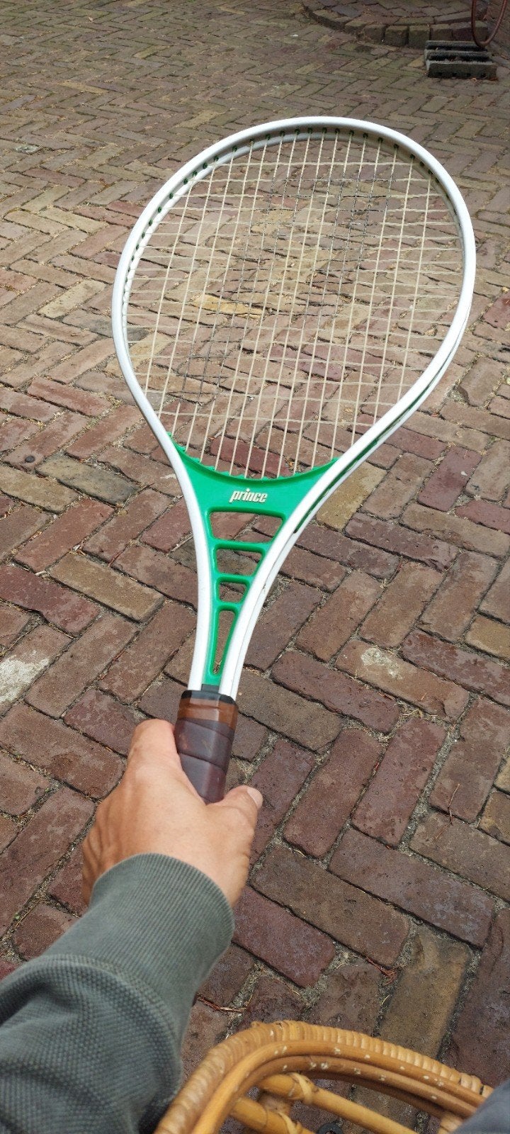 Prince tennisracket - Vintage model, Sport en Fitness, Tennis, Gebruikt, L4, Prince, Ophalen of Verzenden