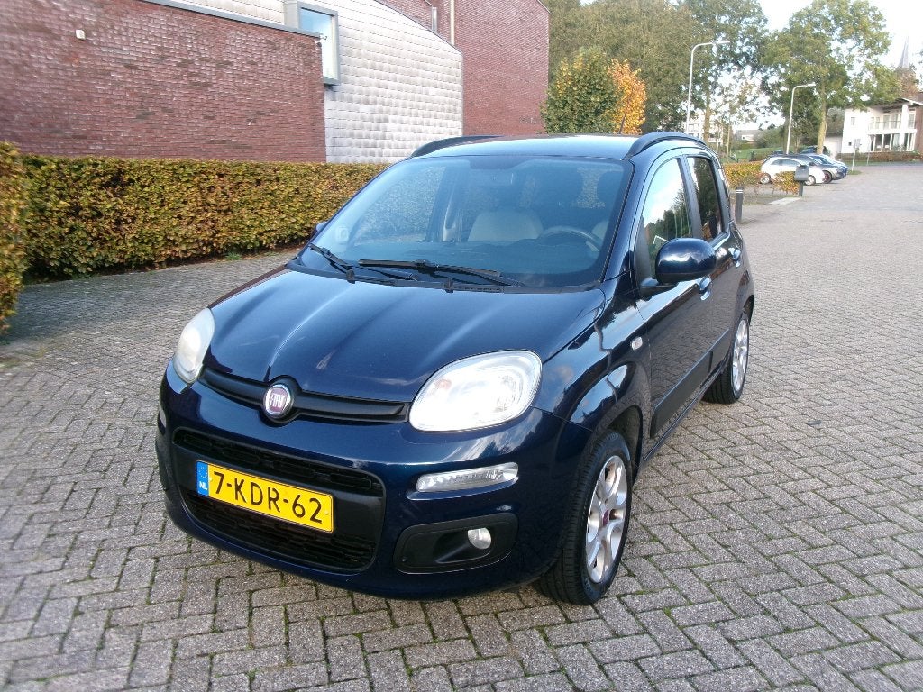 FIAT PANDA 0.9 TWINAIR SEMPRE AIRCO LM VELGEN 5-PERS UITV., Auto's, Voorwielaandrijving, Dealer onderhouden, Stof, 40 €/maand