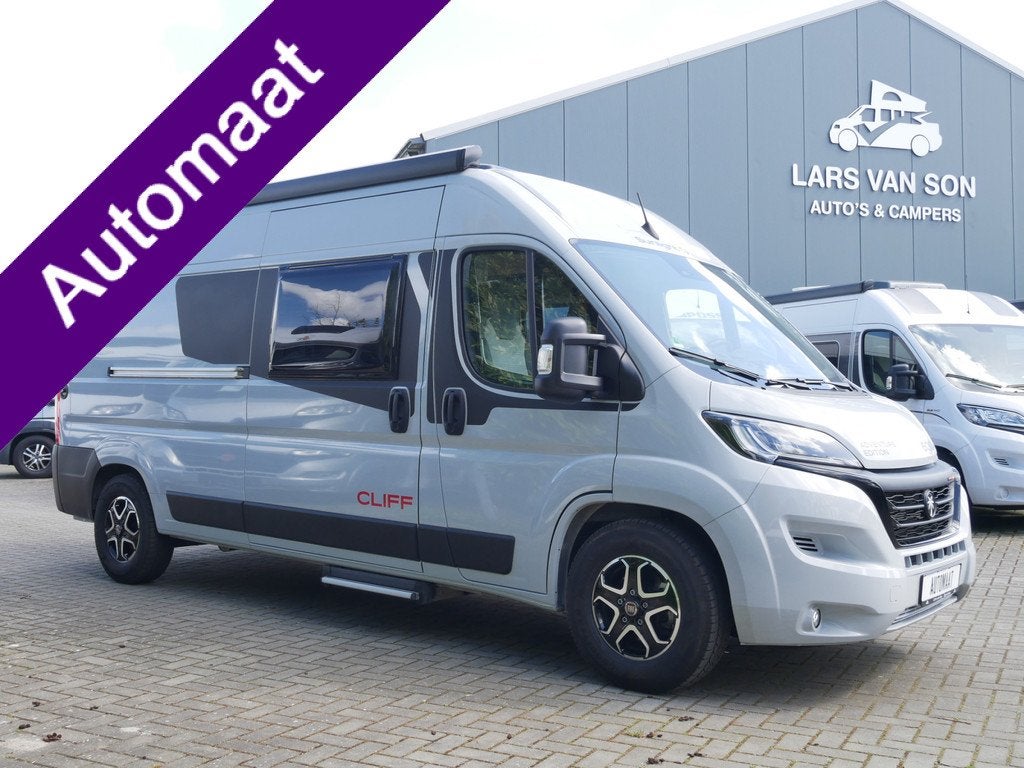 Sunlight Cliff 600 XV, 9-Traps Automaat, 6 Meter Buscamper,, Caravans en Kamperen, Campers, Bedrijf, tot en met 2, Buscamper of Camperbus