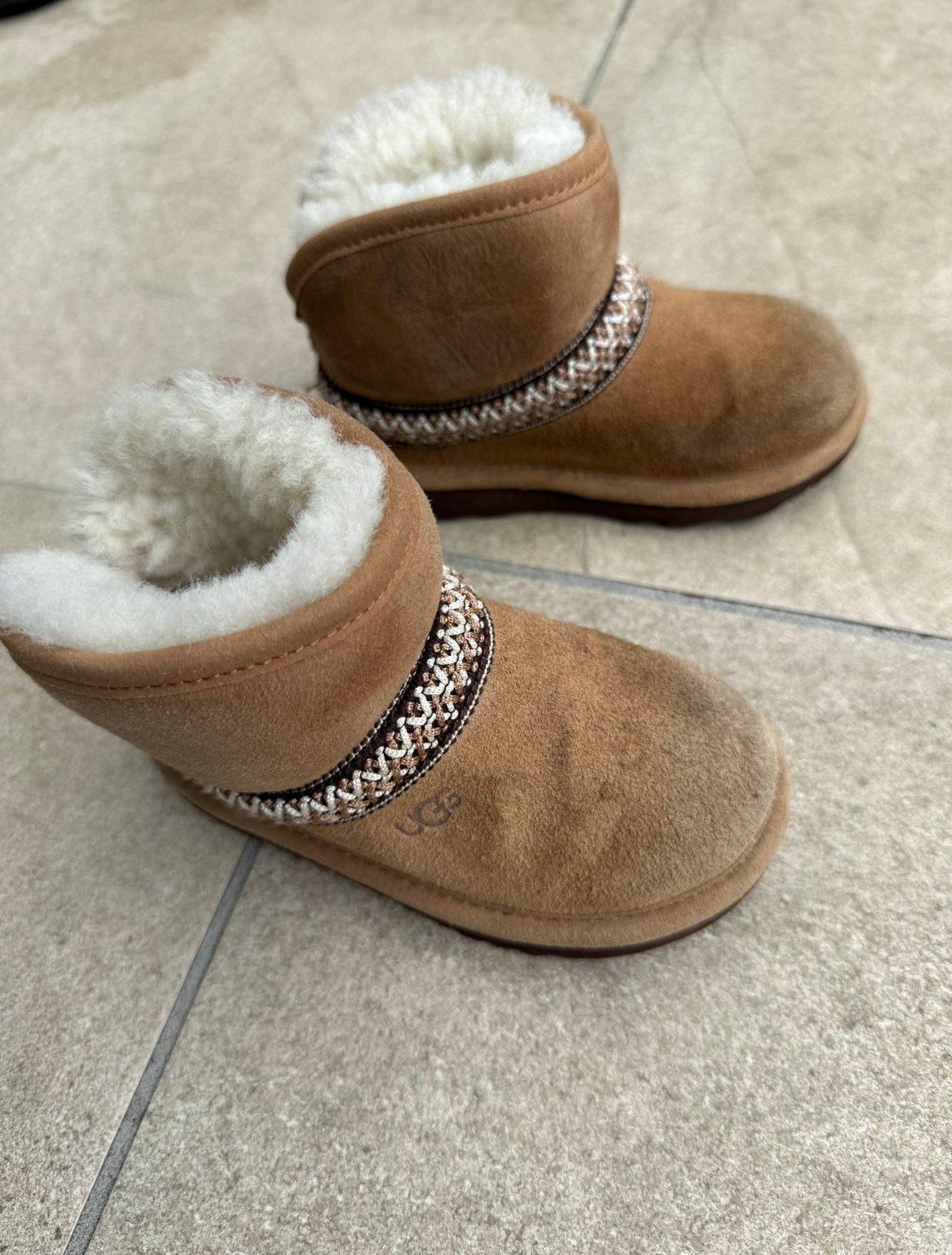 Ugg schoenen, Ophalen, Zo goed als nieuw, Meisje, Schoenen