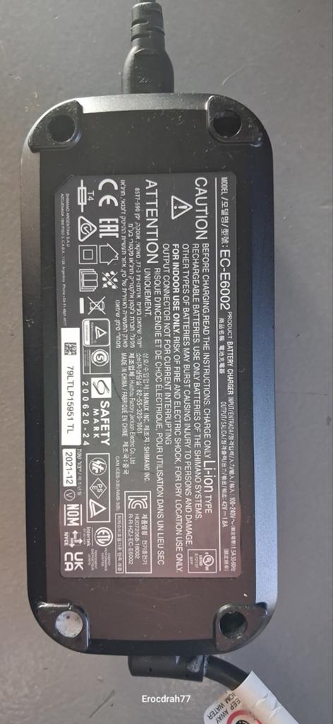 Shimano E-bike Accu BT-E8014 met 2 Laders EC-E6002, Ophalen, Gebruikt